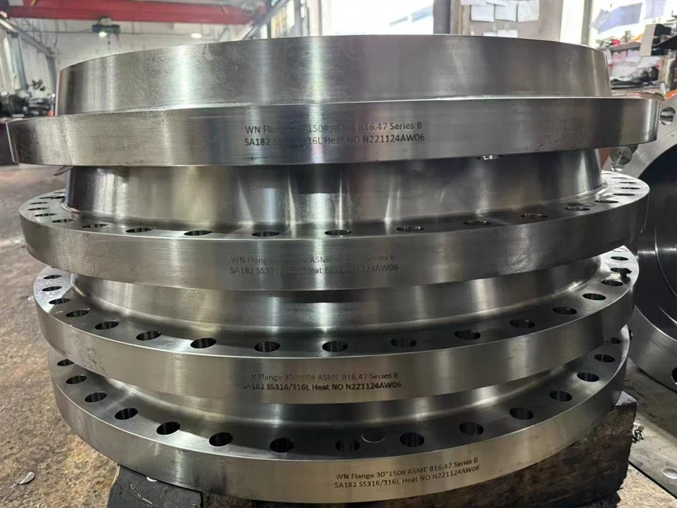 ASME B16.47 Seria B WNRF Kołnierz – stal nierdzewna 316/316L klasa 150