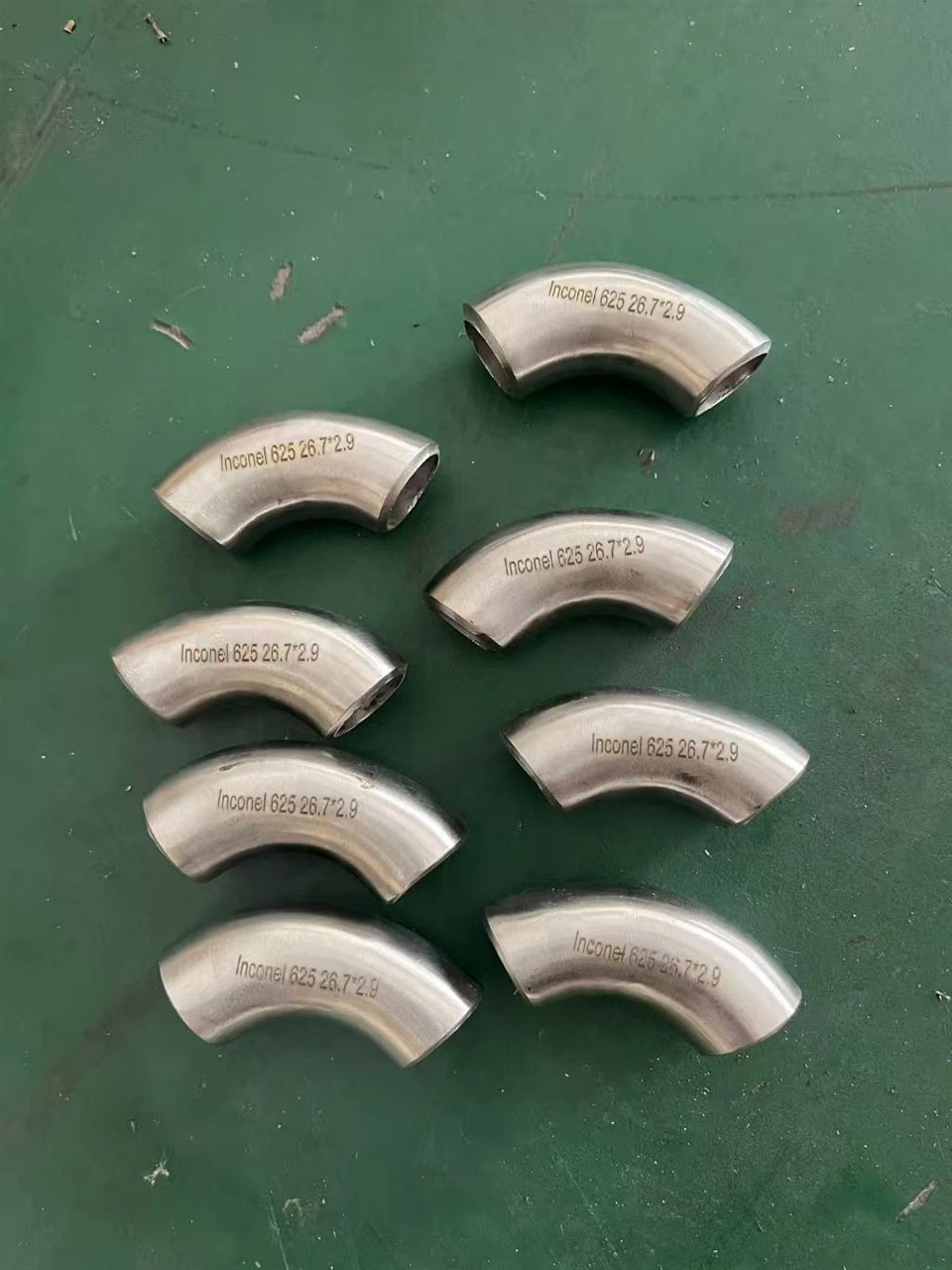Kolano Inconel 625 – 26,7 × 2,9 mm